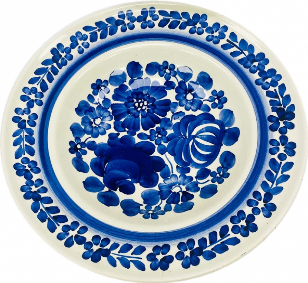 Тарелка декоративная Синие цветы в аренду